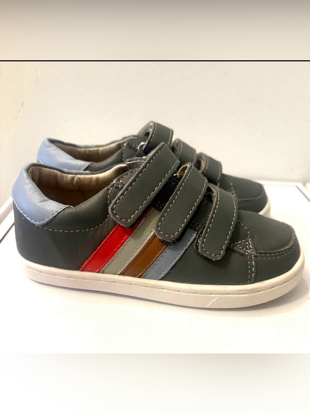 Little Feet that Walk the Earth, Old Soles, Size 27 (or 10 US)